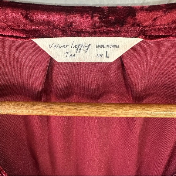 Spring Mercer | Velvet Shirt Women Maroon Legging Tee V Neck - Picture 6 of 7